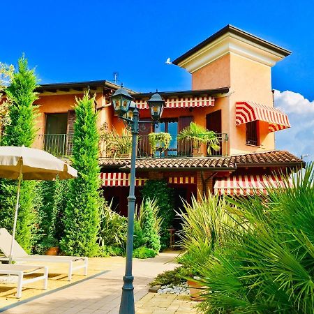 B&B Desenzano Paradise Дезенцано-дель-Гарда Экстерьер фото