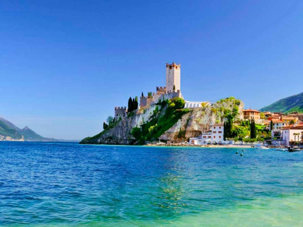 B&B Desenzano Paradise Дезенцано-дель-Гарда Экстерьер фото