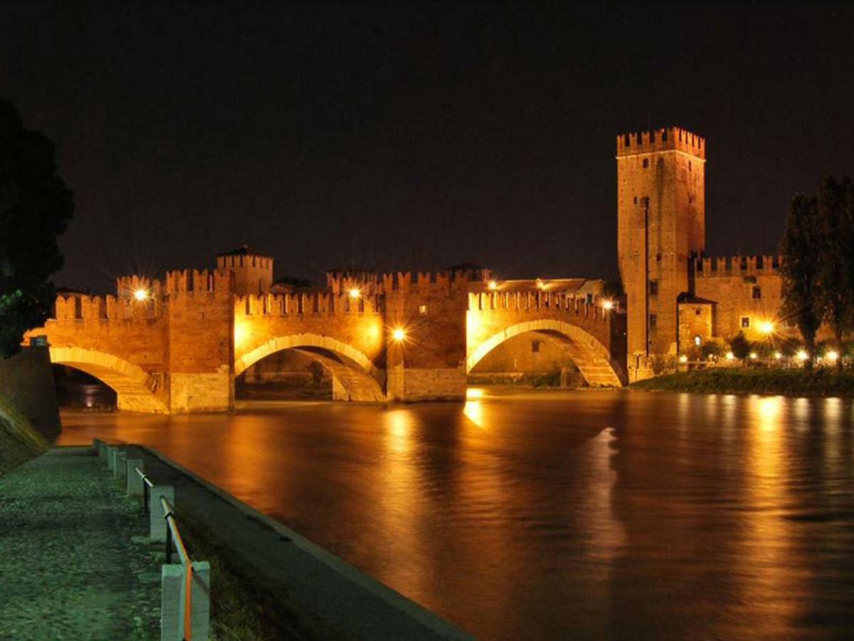 B&B Desenzano Paradise Дезенцано-дель-Гарда Экстерьер фото